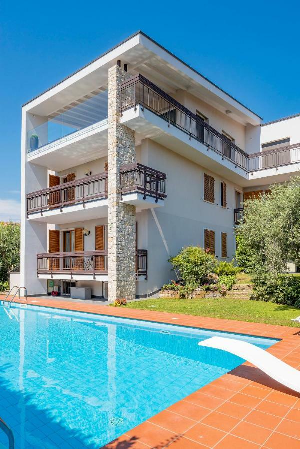 Casa Claire Lägenhet Bardolino Exteriör bild